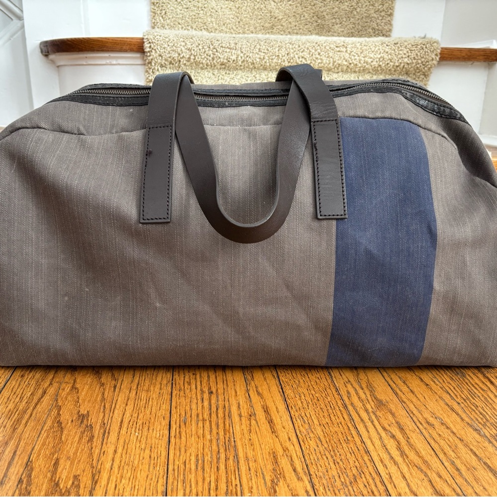 Everlane Weekender Gray and Blue Duffel Bag